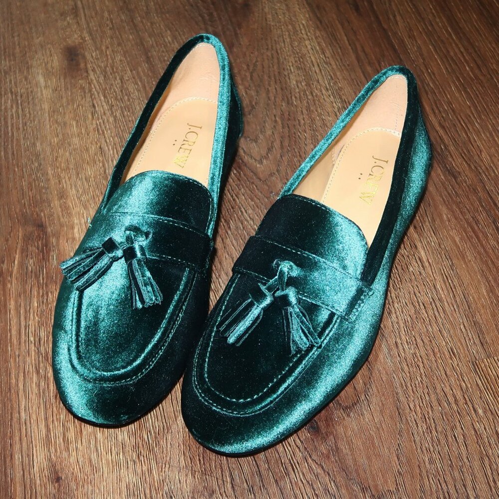 Womens J. Crew Emerald Green Velvet Tassel Flats Loafers Holiday Shoes size 6.5